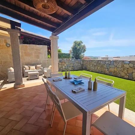 Сasa de vacaciones Seasky Ocean View With Garden